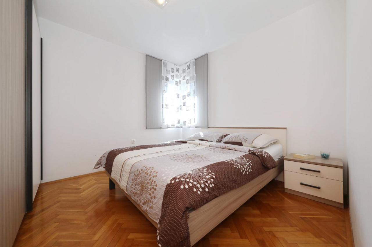 Apartment Dora Preko Eksteriør billede